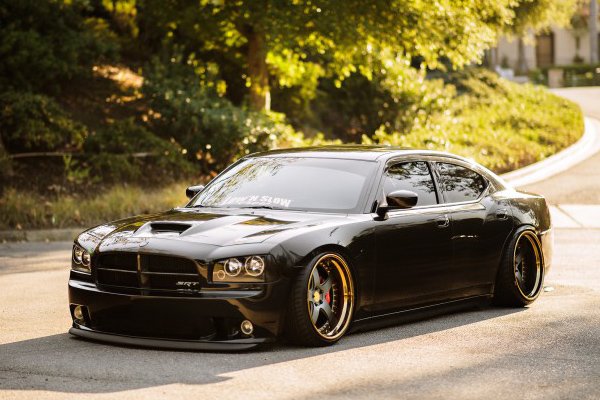 Dodge Charger SRT8 - �� ������ � ���������