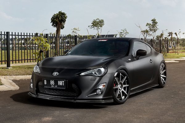 ������ ������� �������� Toyota GT86 �� ���������
